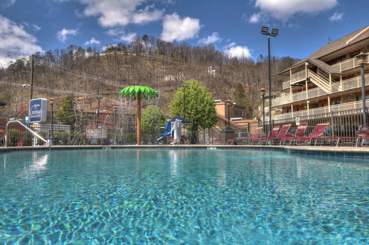 Crossroads Inn & Suites Gatlinburg Exterior foto